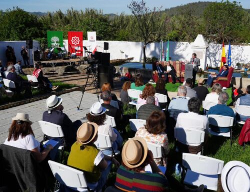 Valverde de Burguillos inaugura el  foro sobre repoblación rural ‘Festival NEB’,con la presencia del Presidente de la Diputación